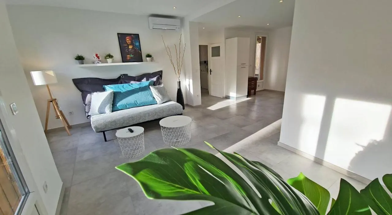 Maxbnb - T2 Balcon 50M2 - Climatise - Ouest - 土伦